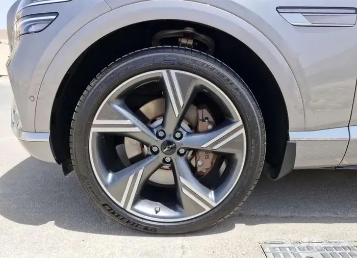 جينيسيس GENESIS GV80 Royal 2025 2