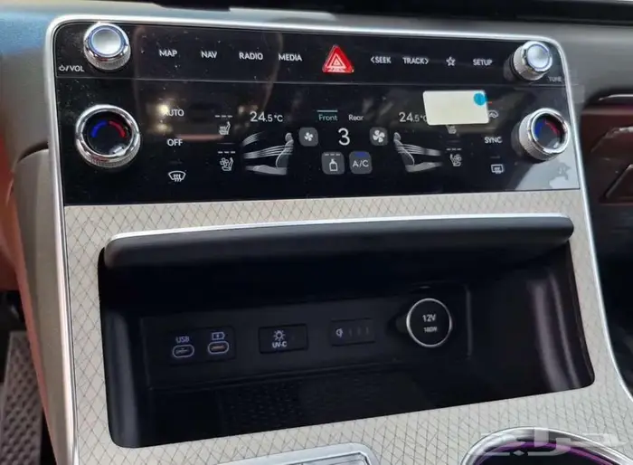 جينيسيس GENESIS GV80 Royal 2025 16