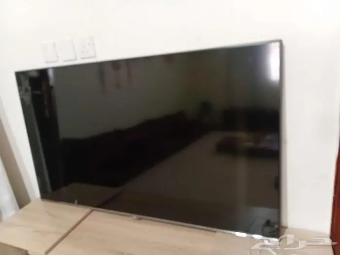 شاشه TCL سمارت فيها كسر الشاشه 1