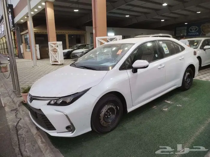 تويوتا - كورولا - ابيض 2025 2