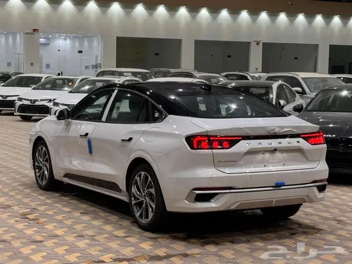 فورد تورس ترند 2026 كاش واقساط عن طريق البنك 7