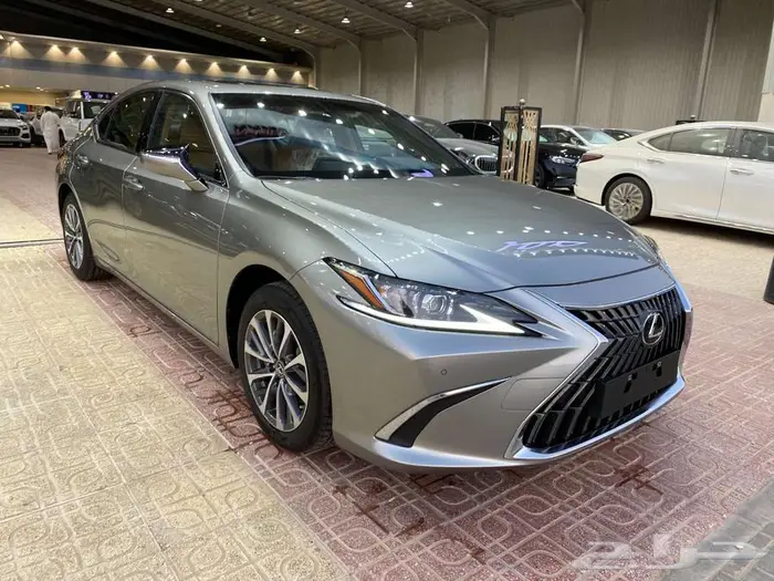 لكزس ( ES250 ) AA ستاندر 2025 بريمي 2