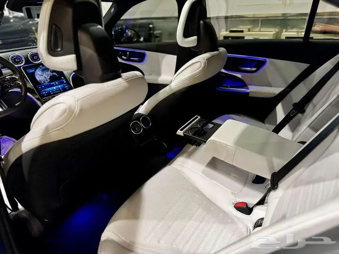 Mercedes Benz C300 AMG 4 Matic 25