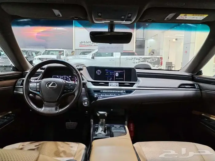 لكزس 2020 ES350 اسود 14