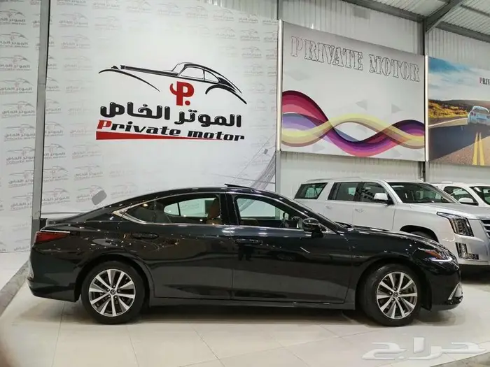 لكزس 2020 ES350 اسود 10