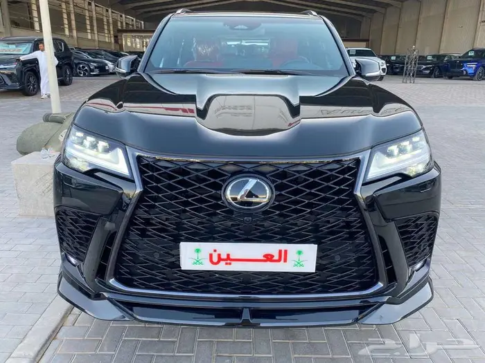 لكزس اف اسبوت الساير موديل 2025 عداد 8 الاف كم فقط 1