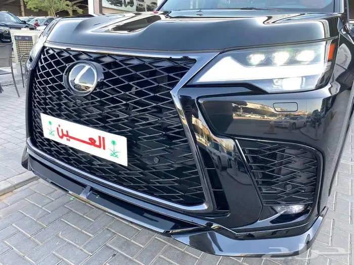 لكزس اف اسبوت الساير موديل 2025 عداد 8 الاف كم فقط 2