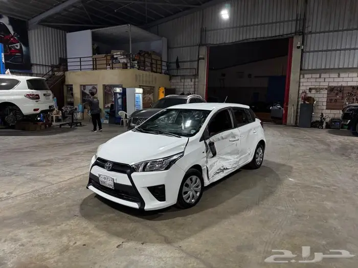 يارس هاتشباك 2017 مصدوم 4