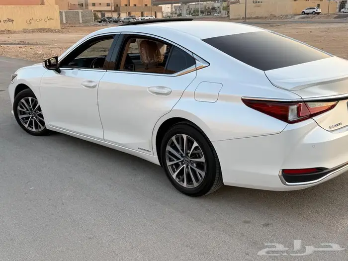 لكزس 2022 هايبرد h300 19