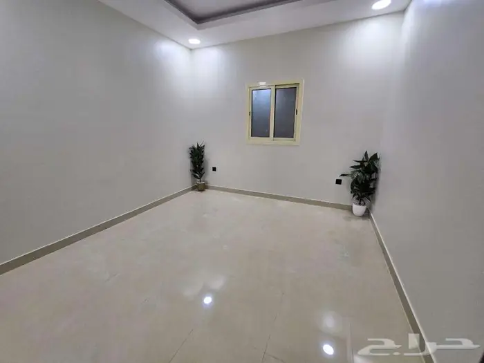 شقق للبيع حي الشعلة ب 520 الف 5 غرف 6