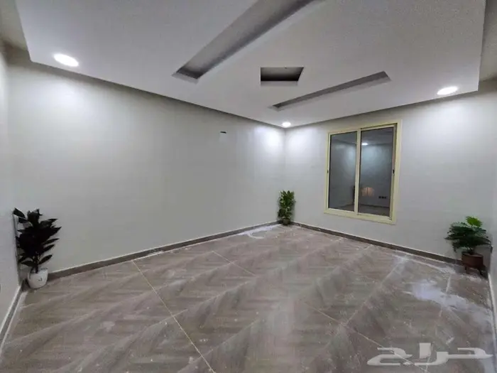 شقق للبيع حي الشعلة ب 520 الف 5 غرف 16