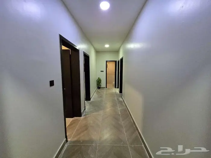 شقق للبيع حي الشعلة ب 520 الف 5 غرف 21