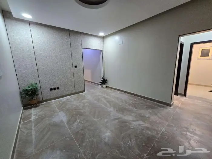 شقق للبيع حي الشعلة ب 520 الف 5 غرف 2