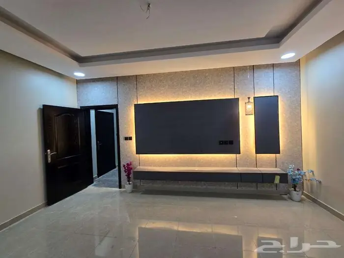 شقق للبيع حي الشعلة ب 520 الف 5 غرف 0