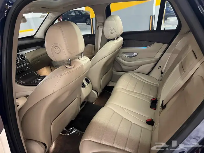 للبيع مرسيدس 2016 250 GLC جفالي 16