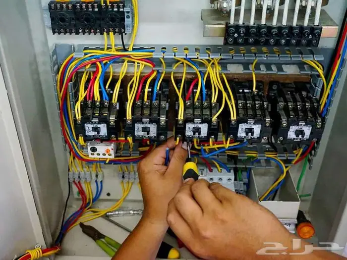كهربائي عمائر خبرة كبيرة مع تحطيم الاسعار 0