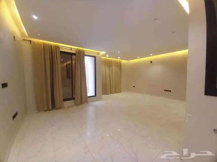 شقق فاخرة للإيجار   حي لبن   تشطيب VIP 4