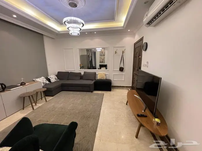 شقة استوديو مؤثثة فاخرة جدا 9