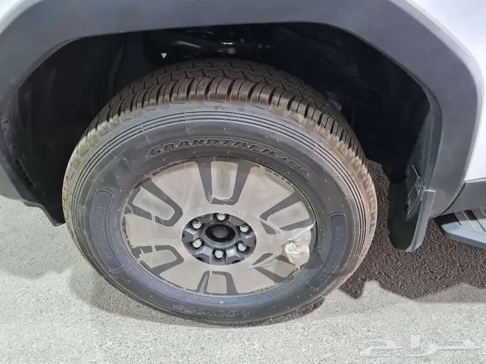 تويوتا برادو الفئه TXL1 بنزين الموديل 2025 كاش و اقساط 24