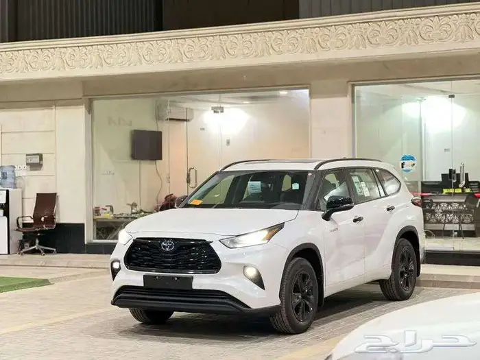 تويوتا هايلندر نص فل GLE بلاكديشن- هايبرد 2025 6