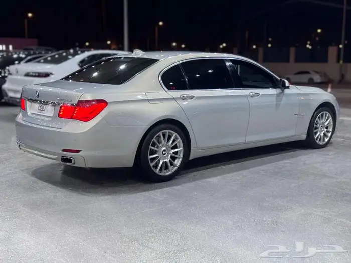 بي ام دبليو 740Li موديل 2011 2