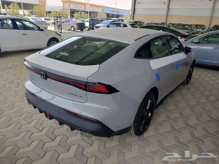 شانجان UNI-V ايليت موديل 2026 4