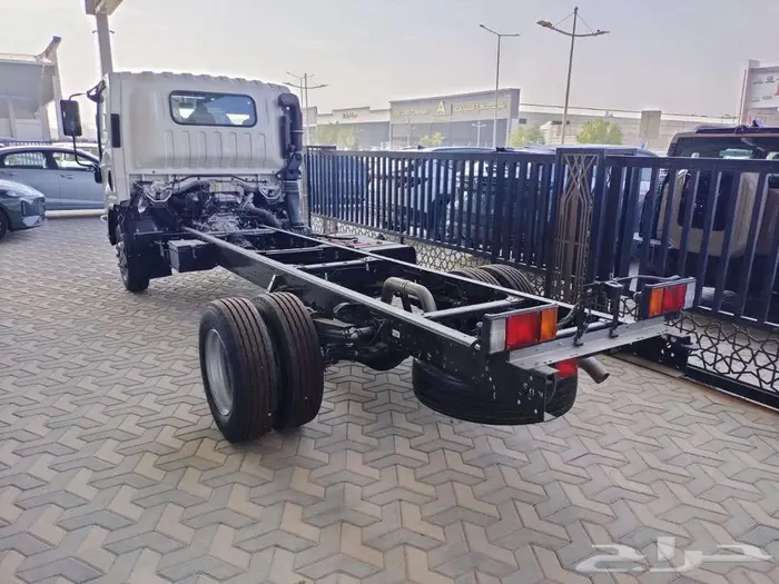 ايسوزو دينا 5 طن و 6 طن و 7 طن موديل 2025 7
