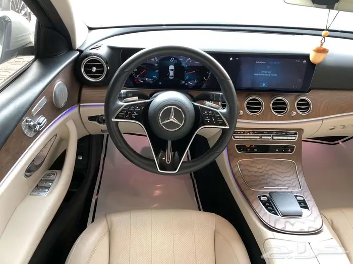 مرسيدس E350 موديل 2021 ابيض 12