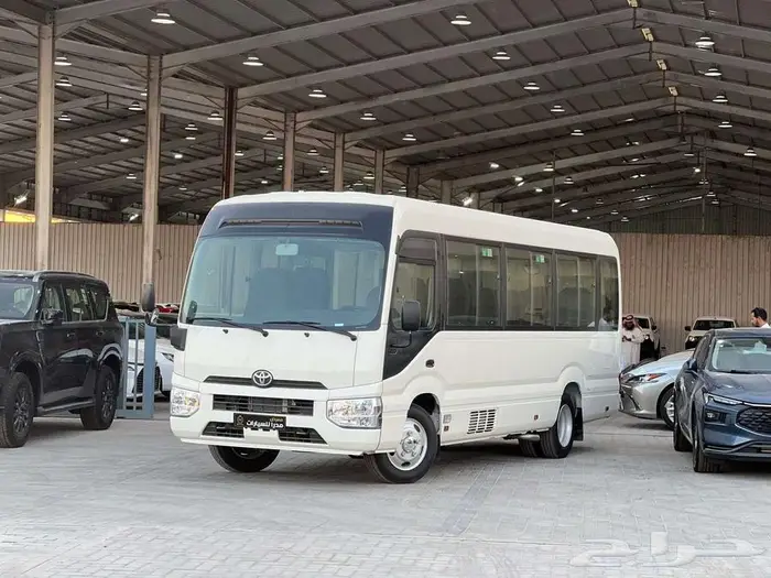 باص كوستر 23 راكب 2025 ديزل جير عادي (فطيم) كاش وتمويل 0