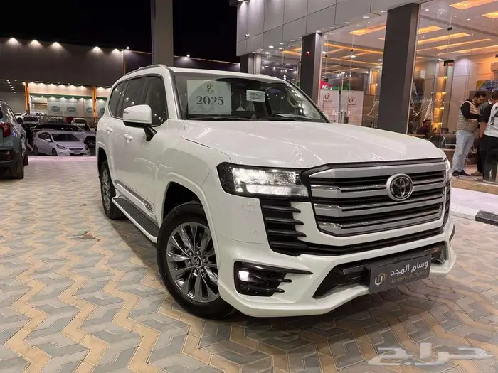 تويوتا لاندكروزر GXR 5 S بنزين 2025 كاش واجار منتهي بتمليك 0