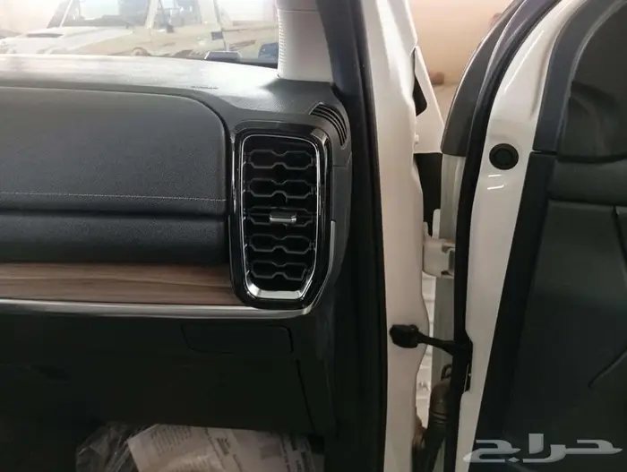 فورد ايفرست XLT نص فل دبل 2025 15
