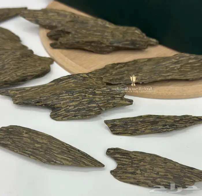 كلمنتان العود الأزرق فاخر ومميز 0