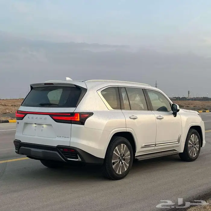 لكزس LX700H موديل 25 بعرض الكاش وتقسيط بدون ربحيه نظام 50 50 4