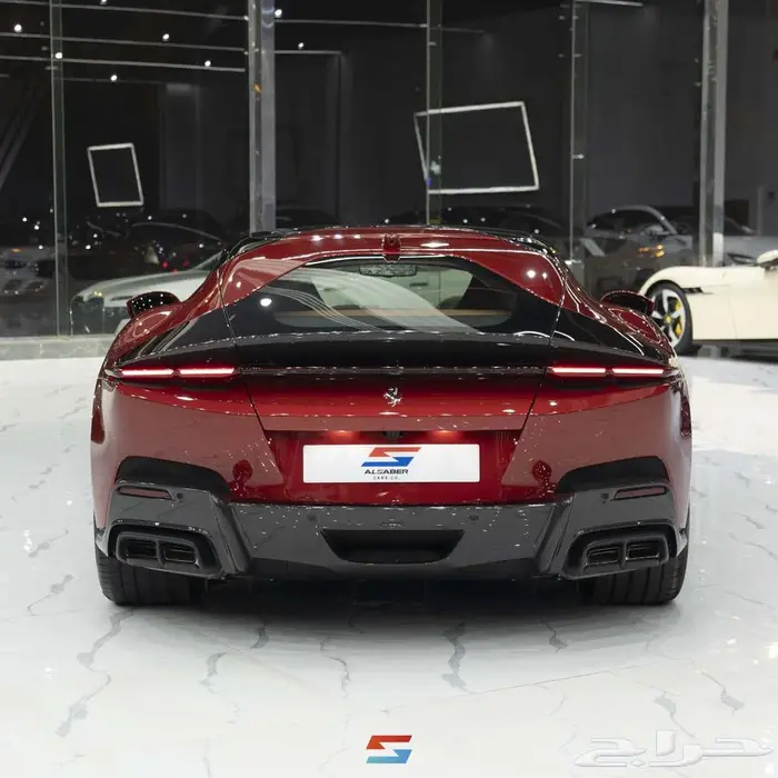 فيراري 12 سلندر موديل 2025 4