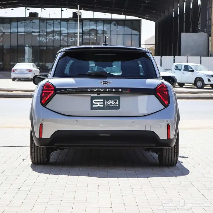 ميني كوبر S موديل 2025 عداد 4000 km 5