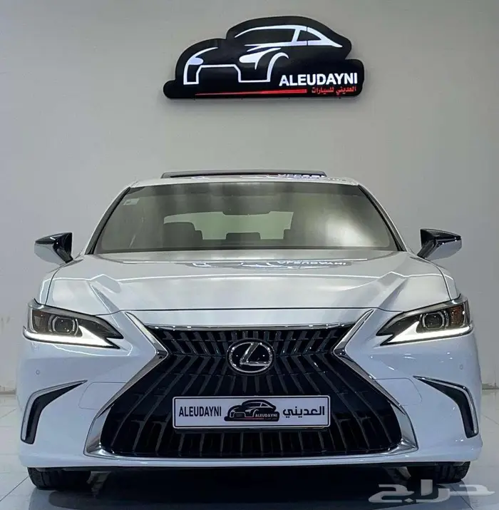 لكزس 300ES هايبرد 2023 3