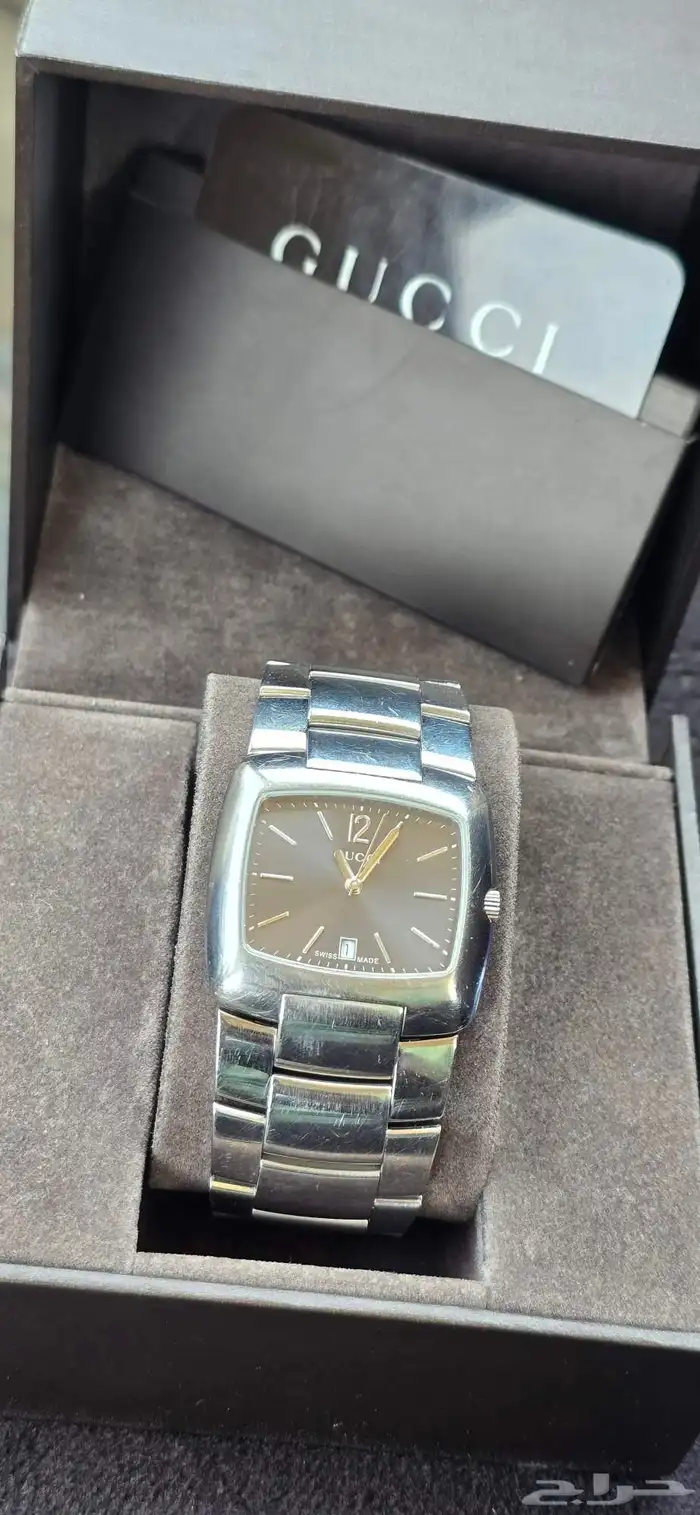 للبيع ساعة gucci swiss med 8