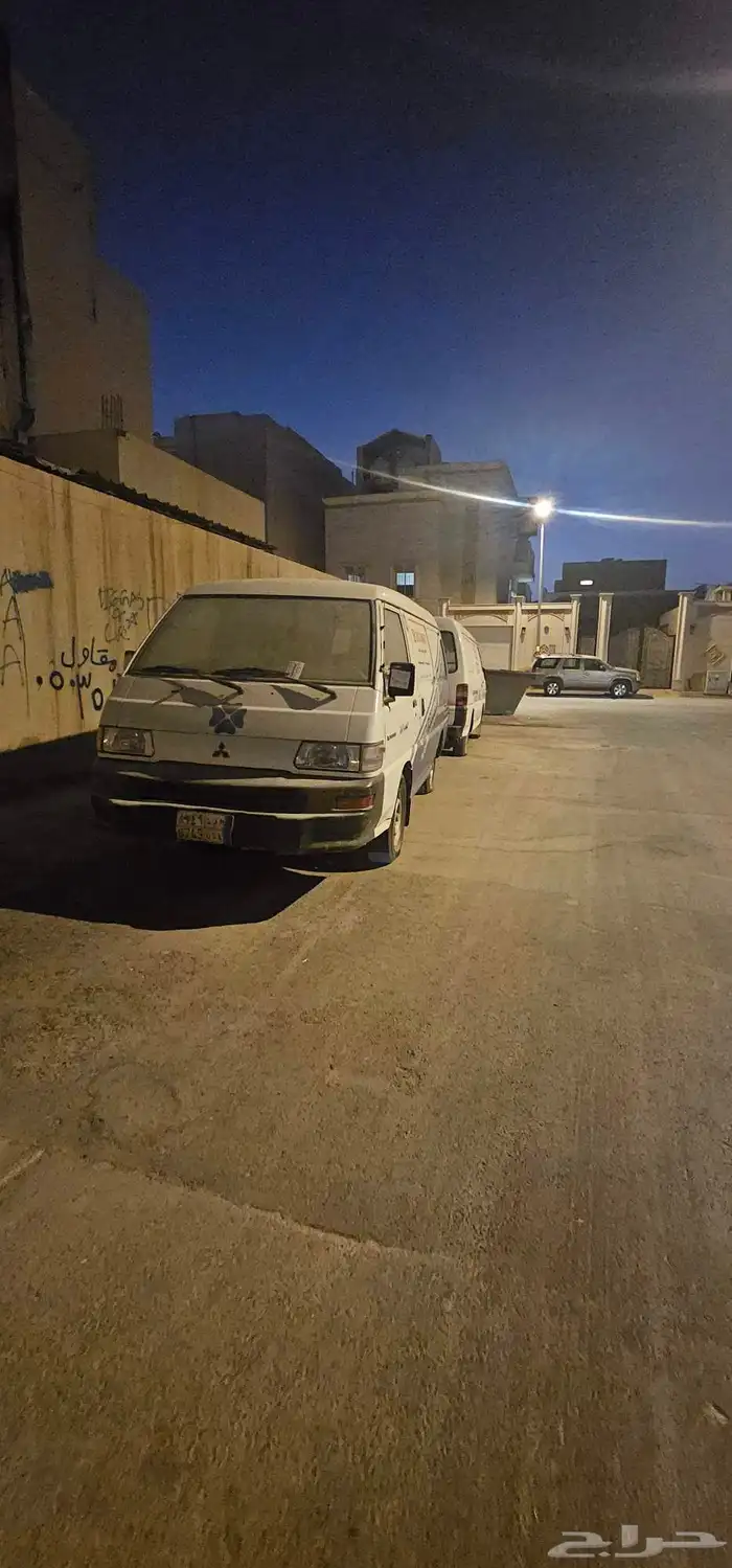 باص موتسوبيشي L300 للبيع 3