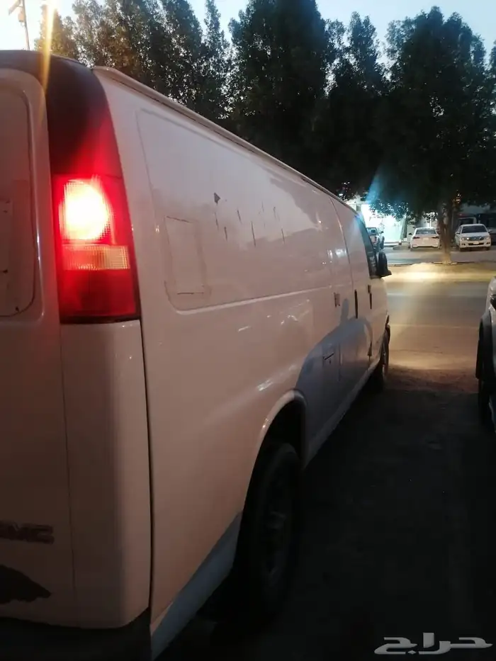 سيارة فان GMC فحص جديد استمارة جديده غير ماكينة ممتاز ا 4