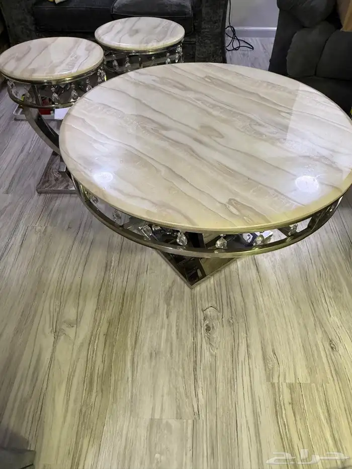 طاولة كبيرة رخام اصلي مع اربع طاولة خدمة 0