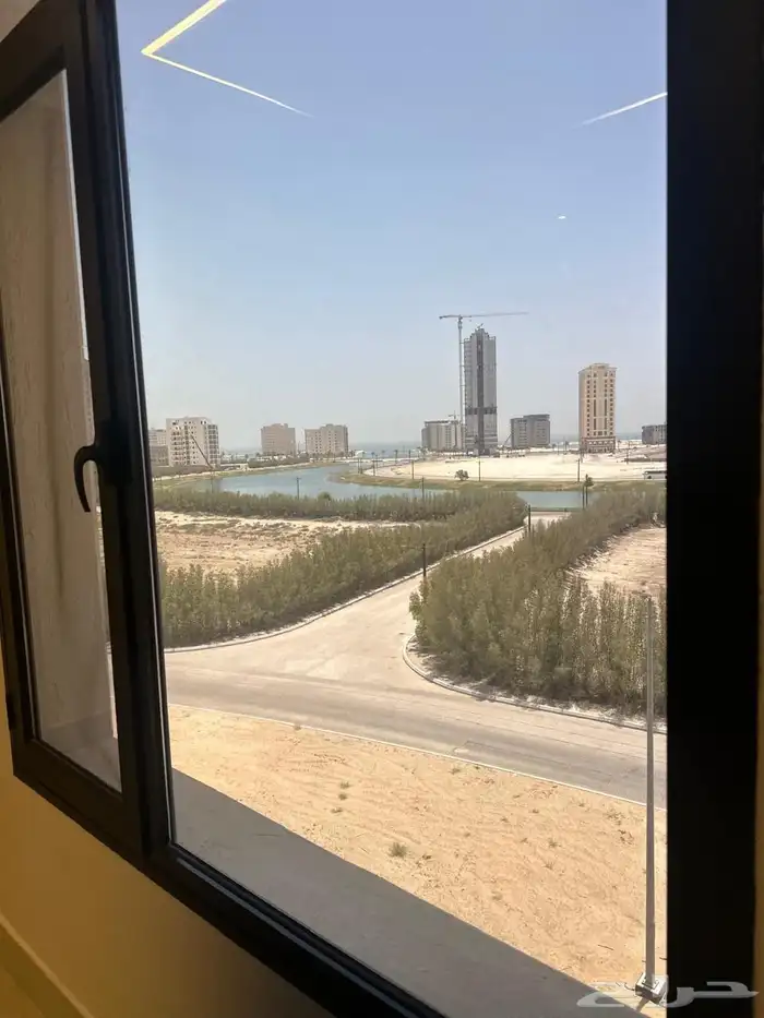 شقه للايجار في حي الحمراء 15