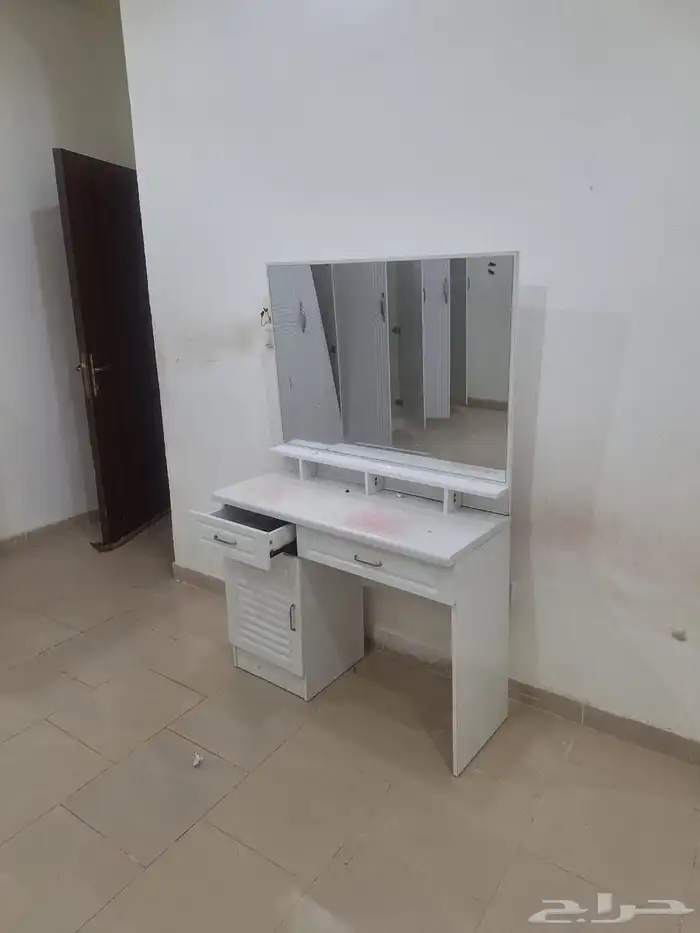دولاب وتسريحه وكمدينه 1