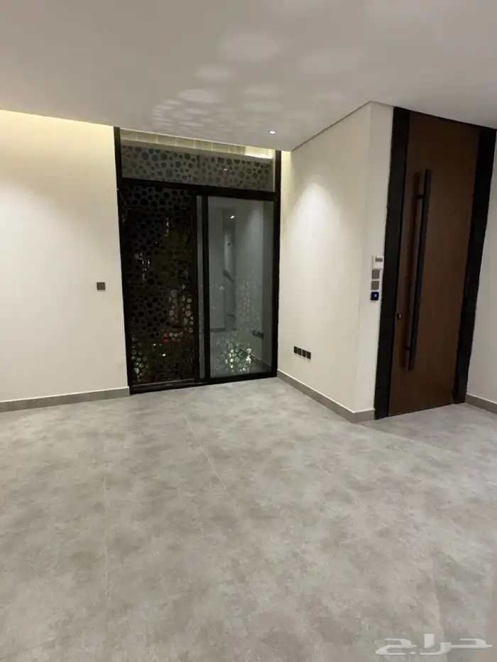 فله للإيجار 1