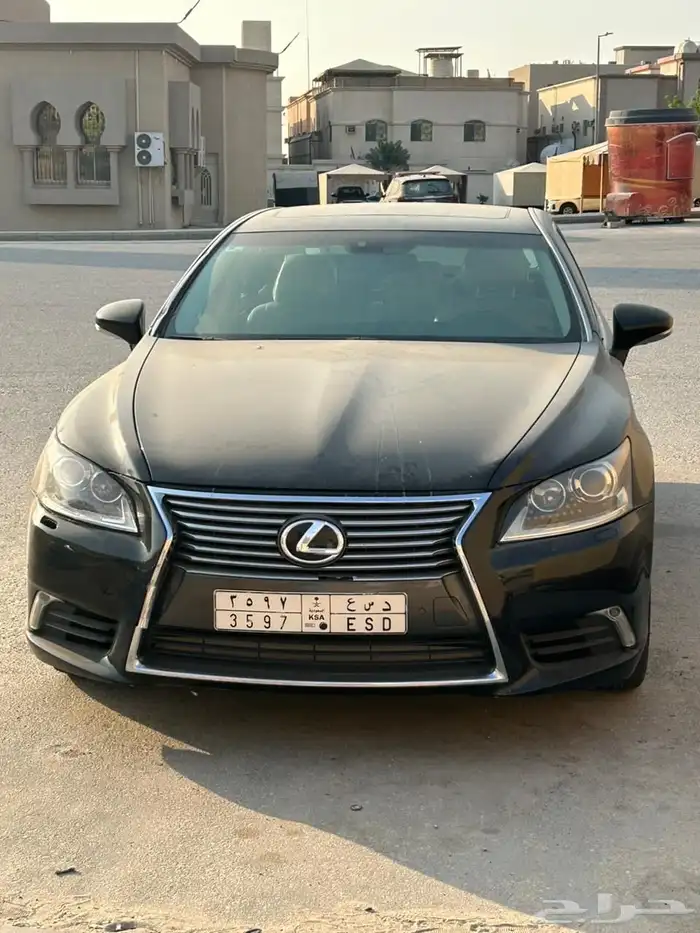 لكزس LS460 9