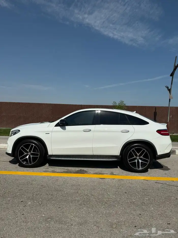 مرسيدس وارد قرقاش - GLE coupe 2016 0