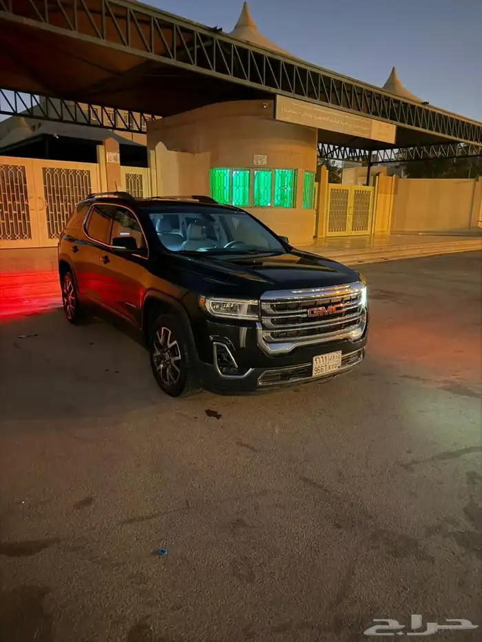 اكاديا 2021 اسود 7