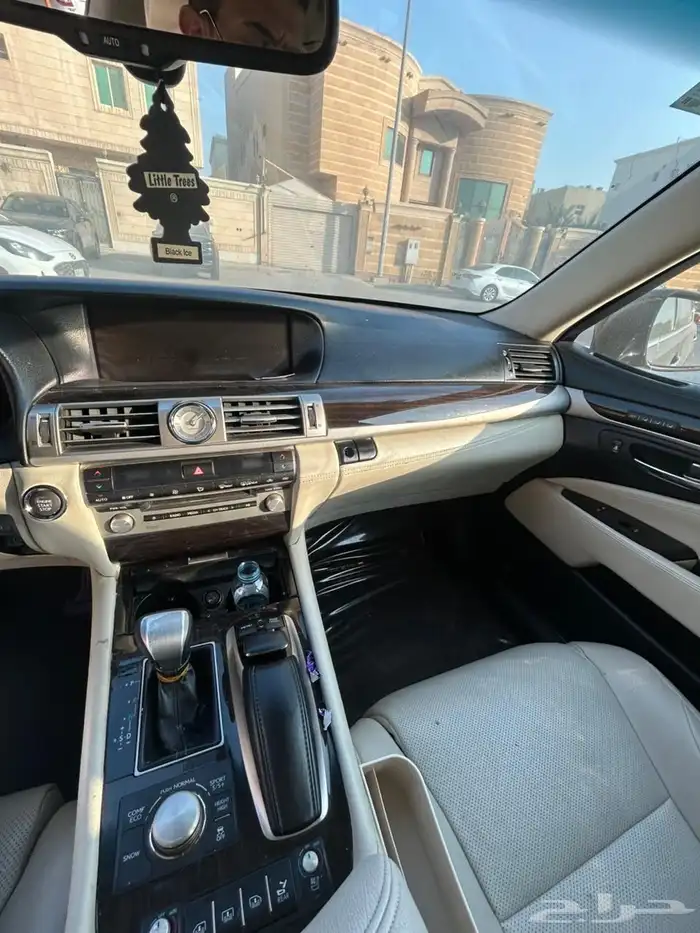 لكزس LS460 13