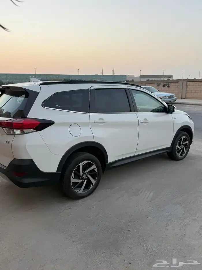 للبيع تايوتا راش 2023 فل كامل S 3