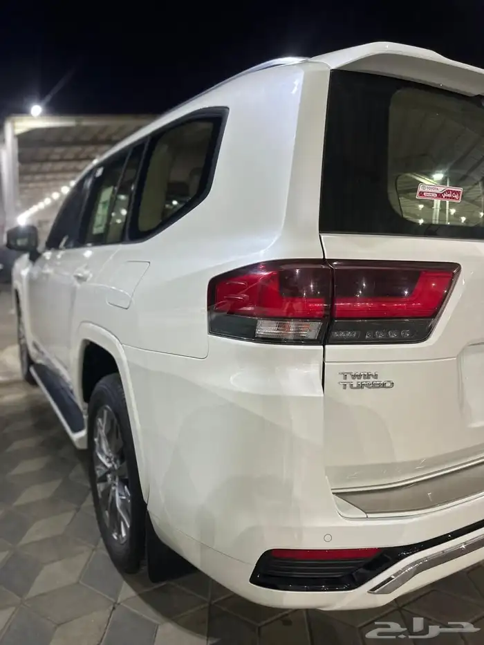 تويوتا لاندكروزر GXR4 موديل2023 10