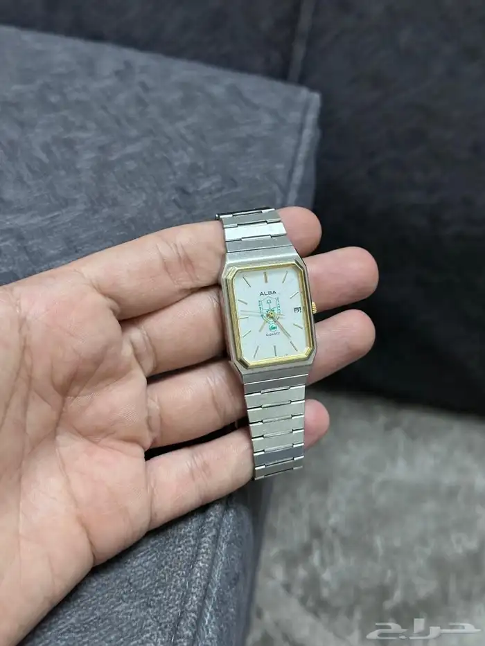 ساعة البا 4